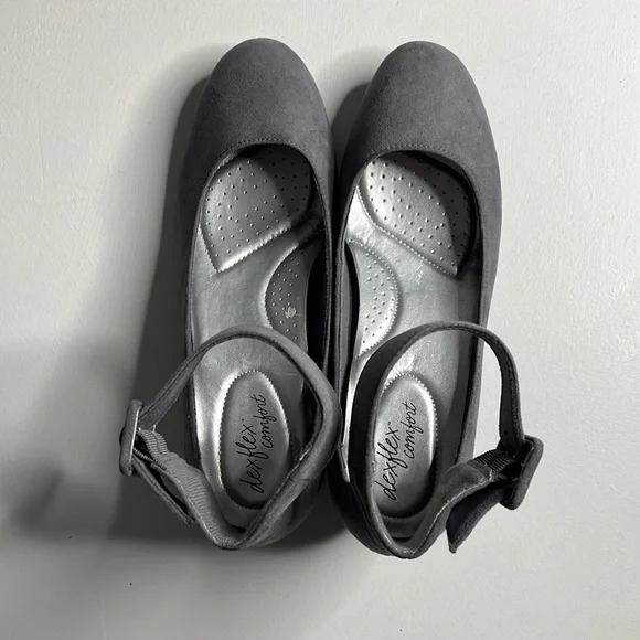 Dexflex Comfort Gray Suede Casual/Work Shoe - Picture 7 of 8